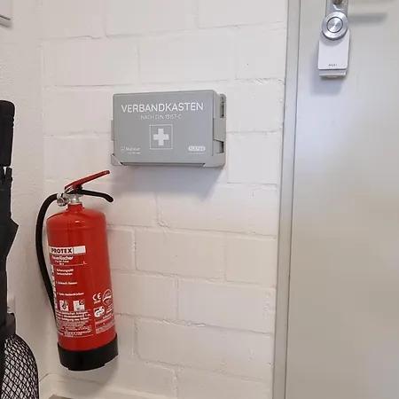 Cec-spezial, 2 Nebeneinander, Bis 12 Personen, Klimaanlage, Parkplaetze * Cremlingen